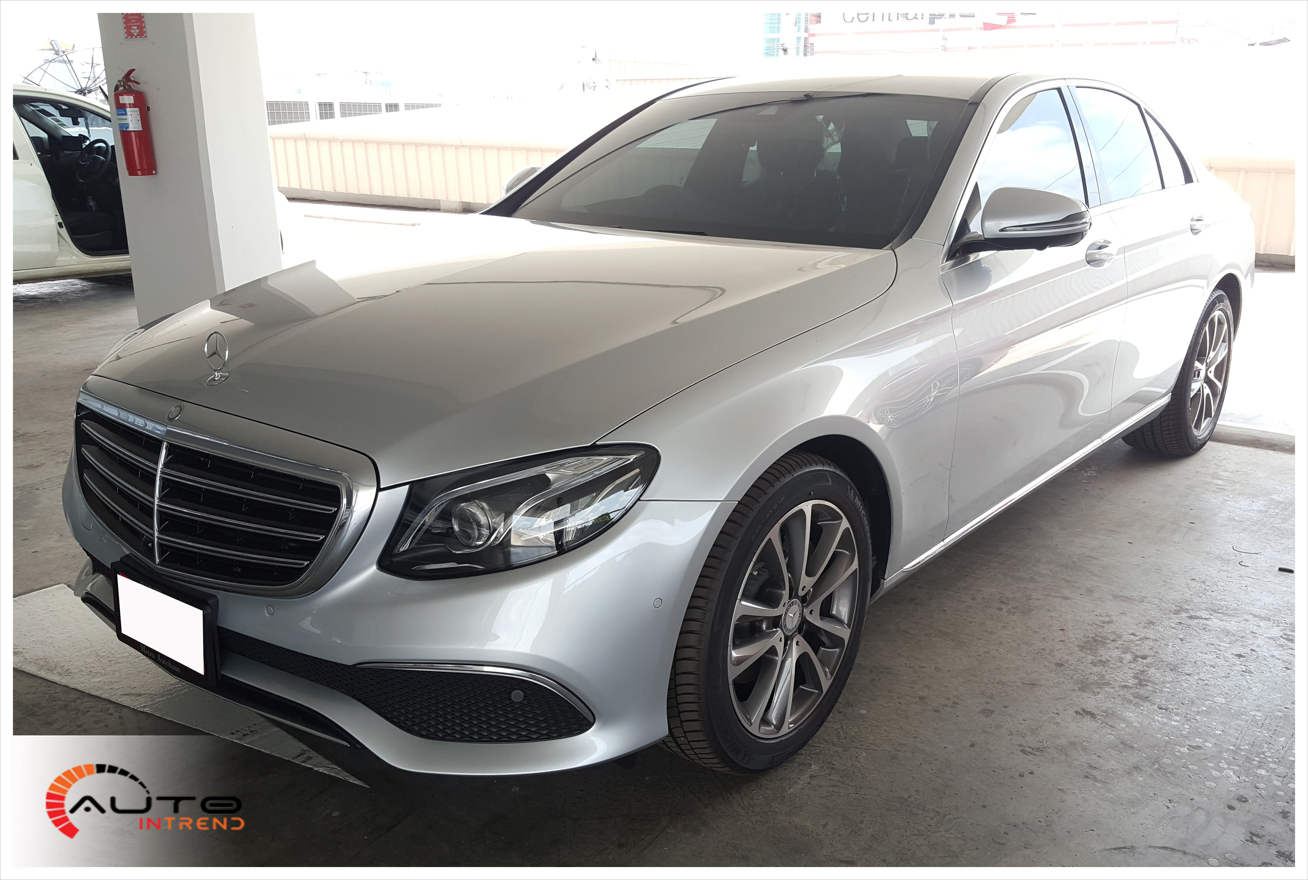 ติดตั้งกล้องบันทึกวิดีโอ BlackVue DR650GW-2CH Benz E220d