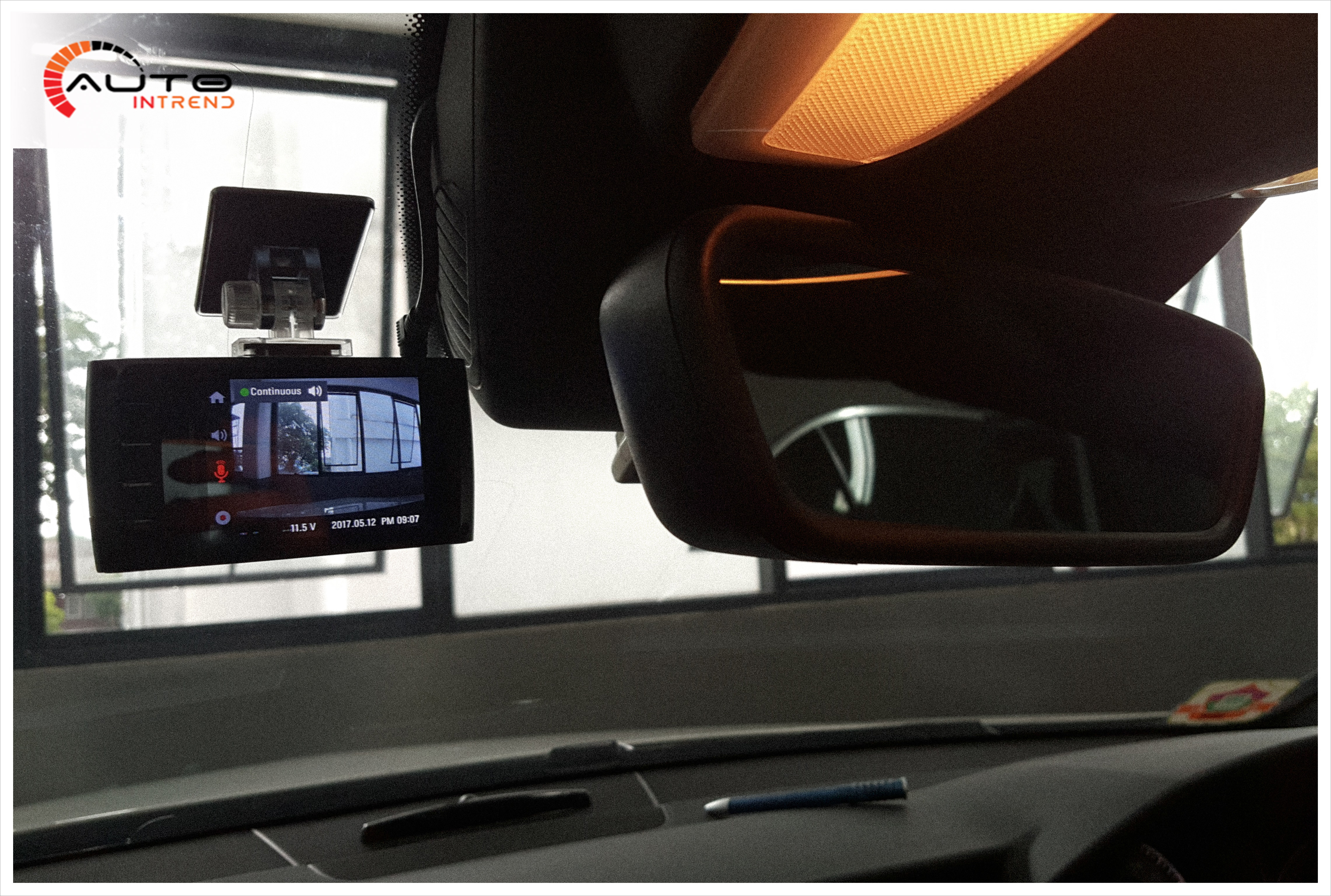 กล้องบันทึกเหตุการณ์ THINKWARE DASHCAM X330