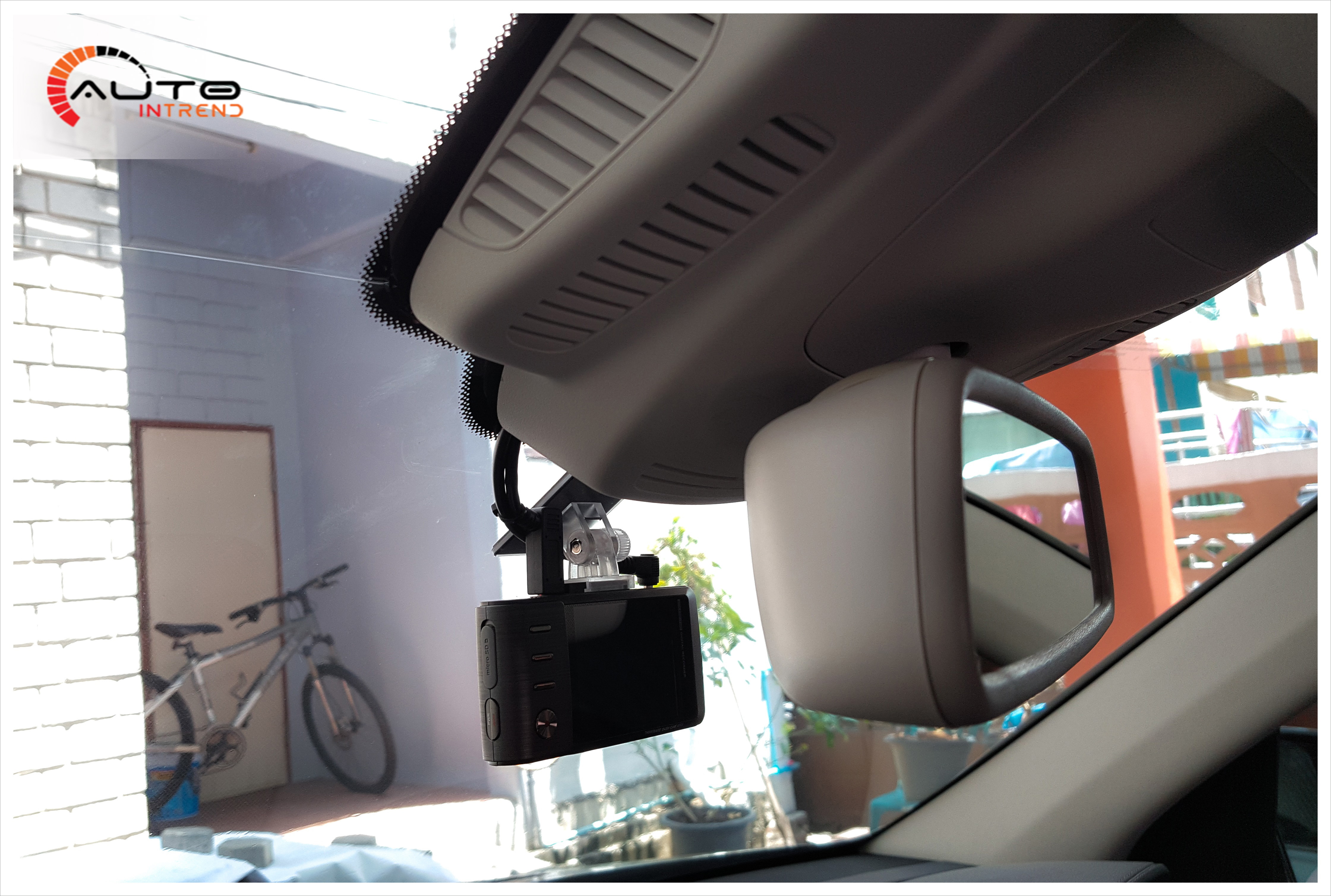 กล้องบันทึกเหตุการณ์ THINKWARE DASHCAM X550